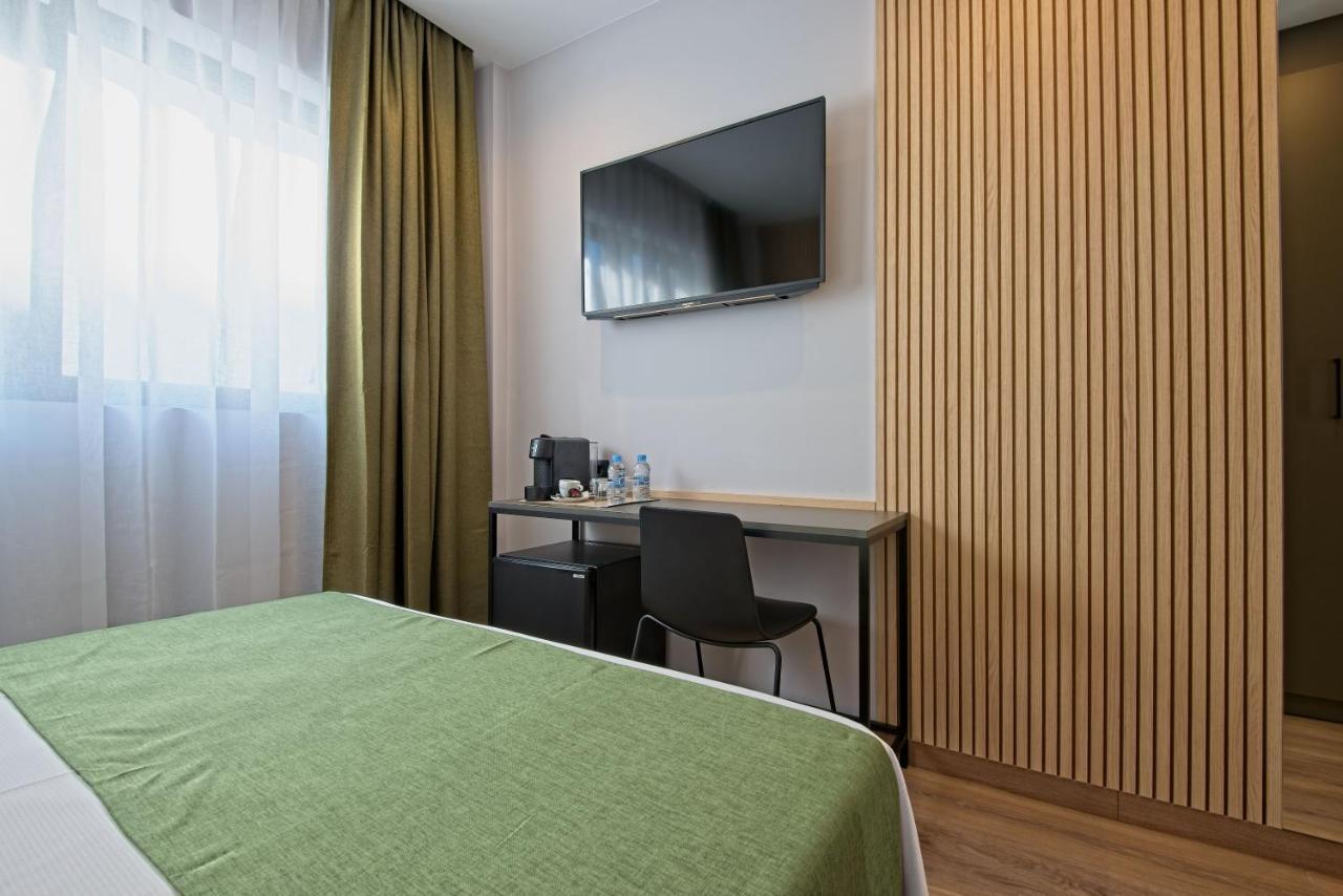 Hotel Dwo Colours Alcala Madrid Exteriér fotografie